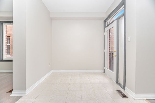 For Lease - 3056 Doyle Street, Mississauga, Ontario - Photo 1