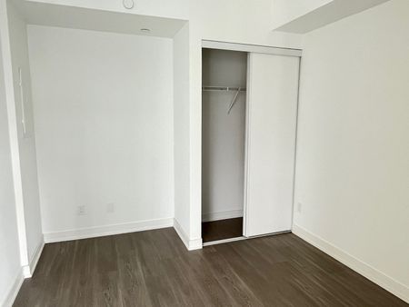 For Lease - 8 Wellesley West Street Unit# 4005, Toronto, Ontario - Photo 3