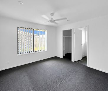 57 Girraween Way, - Photo 5