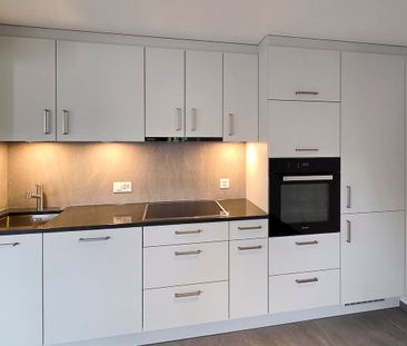 Charmante Wohnung mit Sitzplatz – Erstvermietung nach Totalsanierung - Foto 3