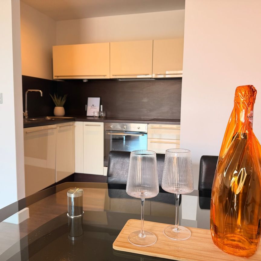 2 bedroom apartment to rent - Photo 1