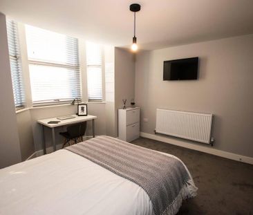 3 bedroom apartment to rent - Photo 6