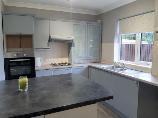 Bawtry Road, Doncaster, Harworth - Photo 1