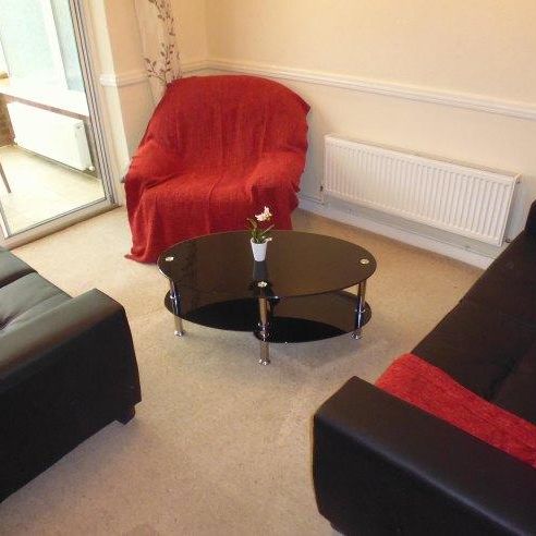 6 bedroom house share to rent - Photo 1