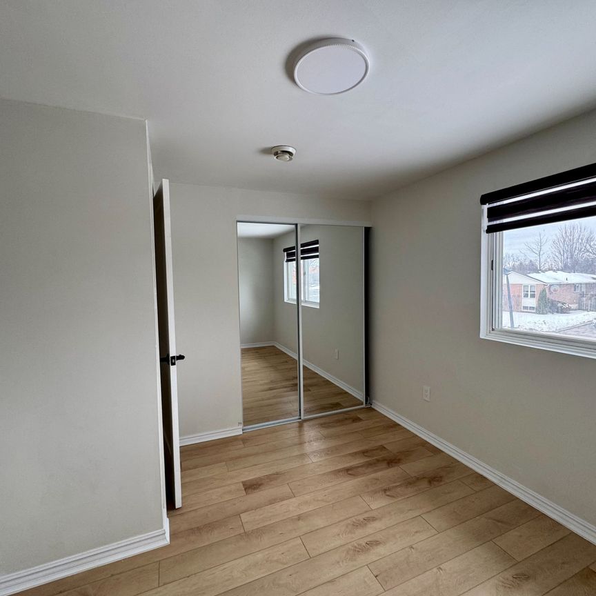 For Lease - 526 Sandford Street, Newmarket, Ontario - Photo 1