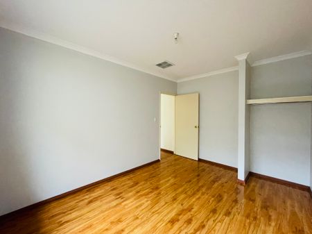 Spacious Family Home - Photo 4