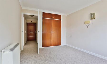 Homeoaks House, Wimborne Road - Photo 3