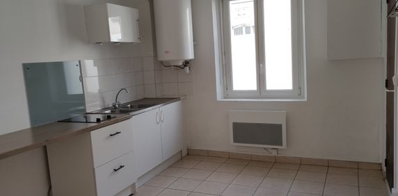 Appartement RUE JEAN DE LA FONTAINE - Photo 2