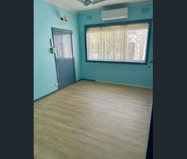 All expenses included in great location!! - Photo 2