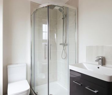 3 bedroom semi-detached house to rent - Photo 6