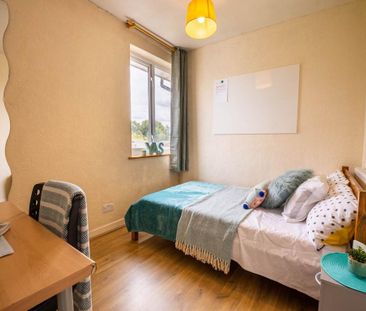 6 bedroom house to rent - Photo 4