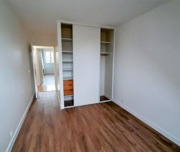 location Appartement T5 DE 106.8m² À VERSAILLES - Photo 3