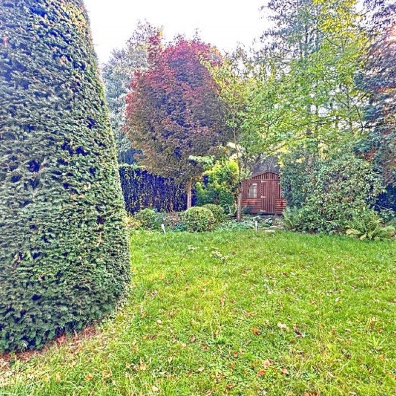 Villa de caractère de 364 m² - 4 chr & Jardin arboré de 750 m² - Photo 1