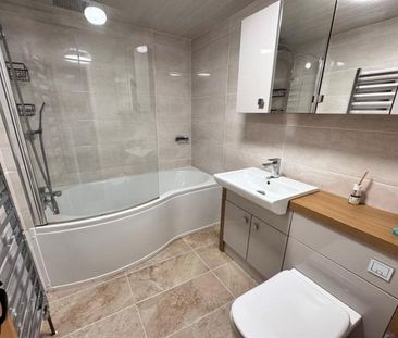 2 Bedroom Terraced Available Arranging tenancy - Photo 5