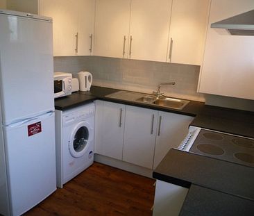 4 Bed - Boundary Road, Norwich - Photo 6