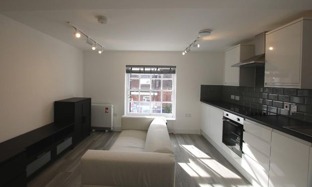 1 bedroom flat to rent - Photo 1