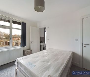 Ayresome Green Lane, Middlesbrough - Photo 4