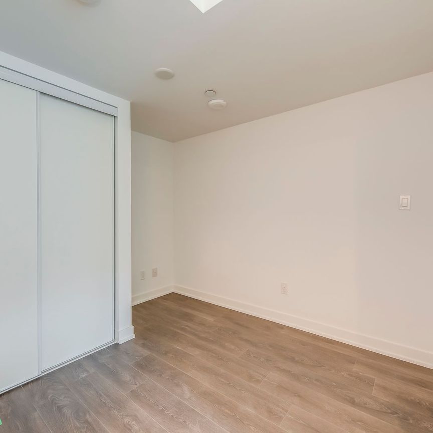 For Lease - 370 Martha Street Unit# 303, Burlington, Ontario - Photo 1