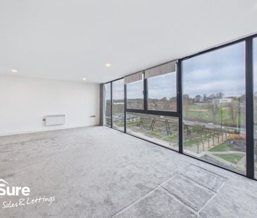 3 bedroom penthouse to rent - Photo 4