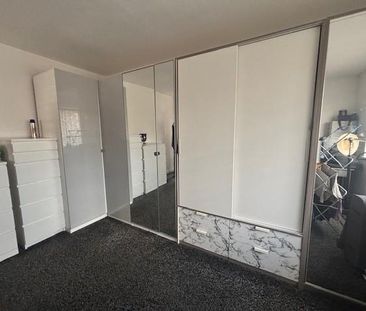 3 bedroom detached house to rent - Photo 4