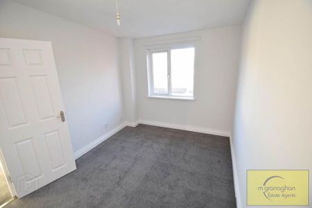69b Slievegallion Drive, Belfast, BT11 8JP - Photo 4
