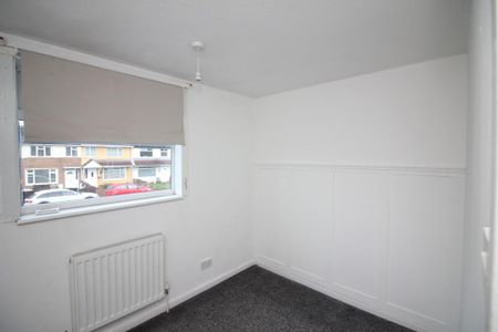 3 bedroom terraced house to rent - Photo 3