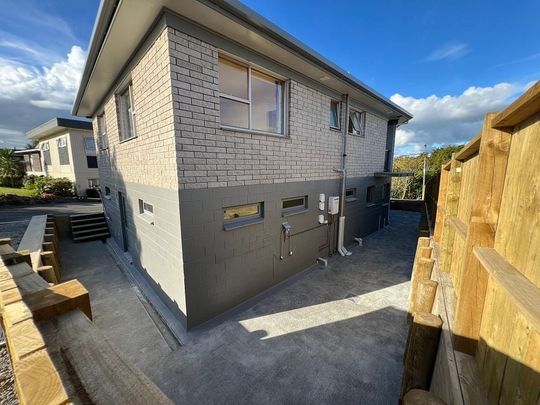 Charming self contained flat. - Photo 1