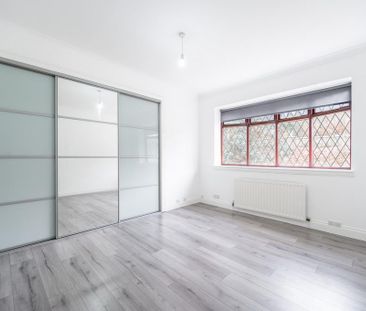 4 bedroom detached bungalow to rent - Photo 5