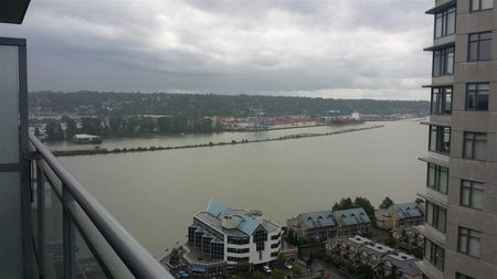 $2,400 / 2br – 817ft2 – 2-bedroom 2-bathroom unit with over 800 SQ FT of living space (QM32) - Photo 5