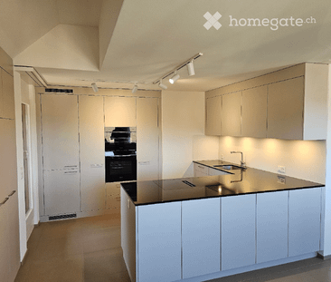 ERSTVERMIETUNG: GROSSZÜGIGE 4.5-ZIMMER-MAISONETTE IN RÜMLANG - Photo 1