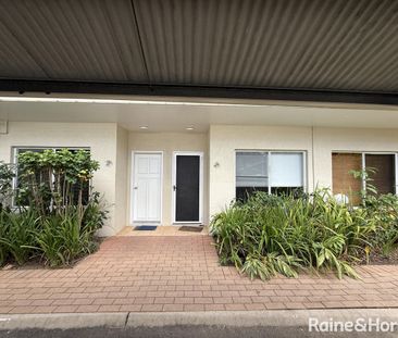 1 BEDROOM : 1 BATHROOM : FULLY FURNISHED : RESORT STYLE LIVING - Photo 1