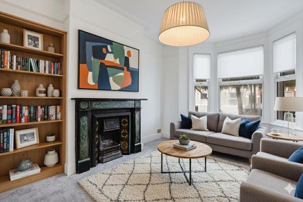 3 bedroom terraced house to rent - Photo 1