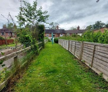 Wall Lane, Nantwich, CW5 - Photo 2