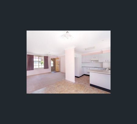 2/143 Johnston Street, Tamworth, NSW 2340 - Photo 2