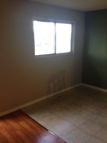 Quiet 4-Plex in Clearview Meadows - Photo 3