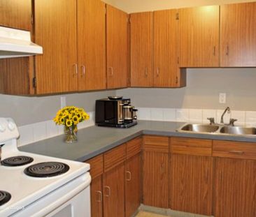 John Manor Apartments - Photo 4