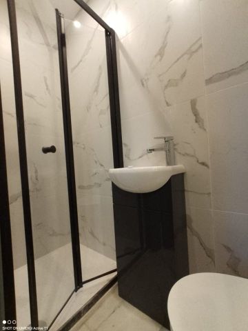 Studio Flat, Putney Hill, SW15 - Photo 2