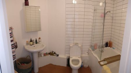 1 Bed Flat, Barrow Road, SW16 - Photo 5