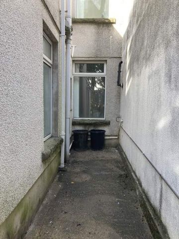 Double Room – Norfolk Street, Swansea. - Photo 4