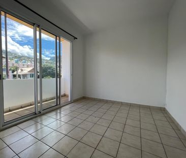 Location Appartement 3 pièces 74m² ST DENIS 97400 - Photo 1