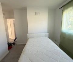 Room in a Shared House, Pitfield Way, NW10 - Photo 5