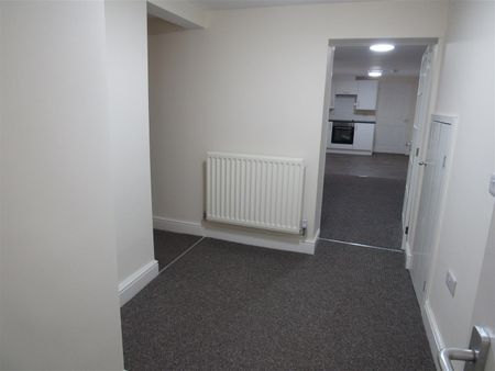 3 Station Road, Whittington, Oswestry - Photo 2