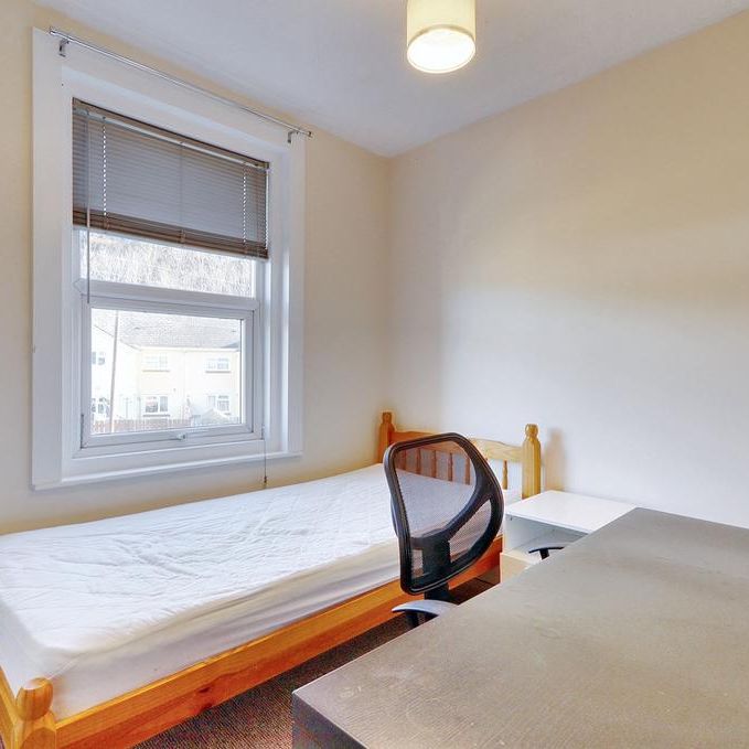 5 bedroom terraced house to rent - Photo 1