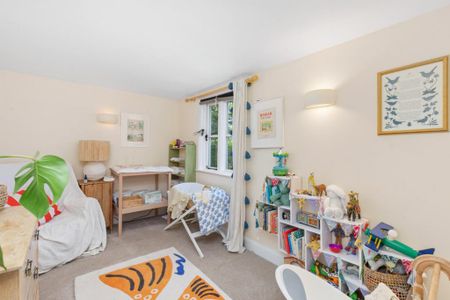 5 bedroom detached house to rent - Photo 3