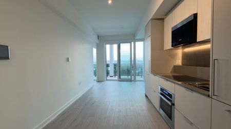 For Lease - 1 Fairview Road Unit# 615, Mississauga, Ontario - Photo 4