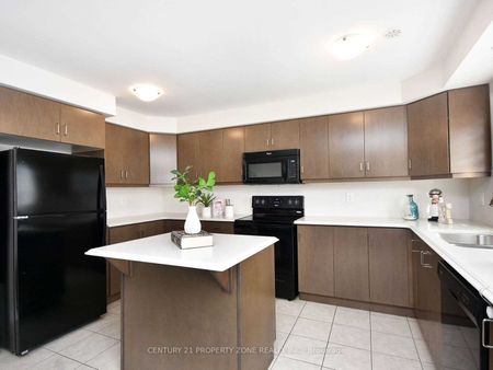 For Lease - 108 Bannister Crescent, Brampton, Ontario - Photo 5