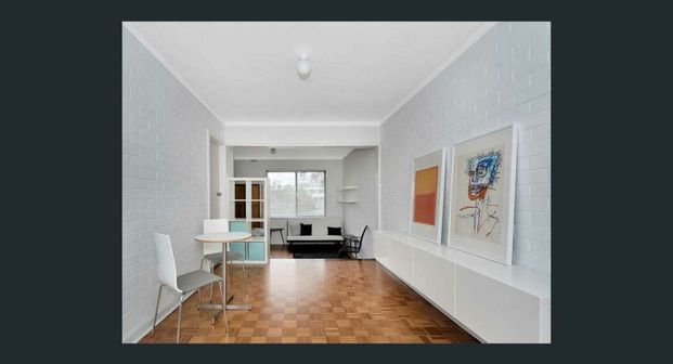 Modern apartment in fantastic location. - Photo 1