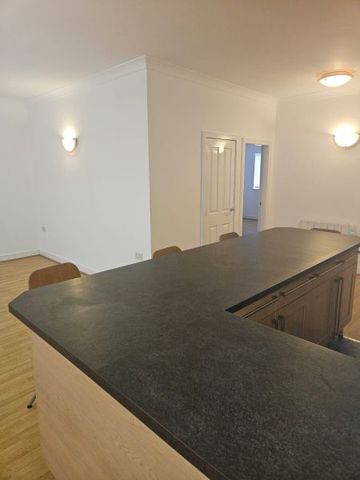 Cambridge Road, Ellesmere Port - Photo 5