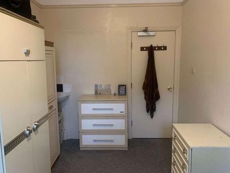 Wimborne Road, BH3 - Photo 5