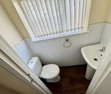 8 bedroom house share to rent - Photo 1